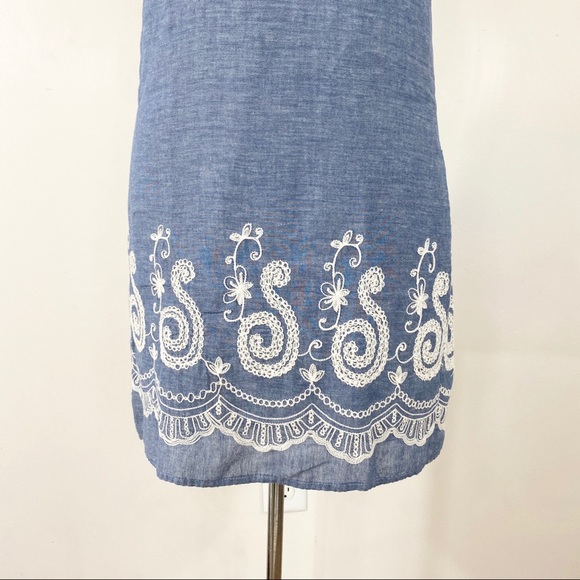 ⭐️Umgee Chambray Embroidered Dress - Picture 3 of 8